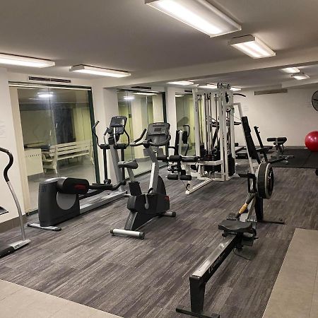 2 Bed 2 Bath Luxury Apartment In Braddon Canberra - Free Heated Pool, Gym, Parking Экстерьер фото