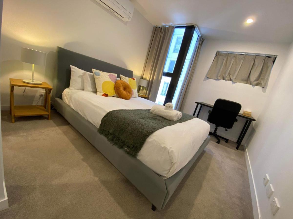 2 Bed 2 Bath Luxury Apartment In Braddon Canberra - Free Heated Pool, Gym, Parking Экстерьер фото